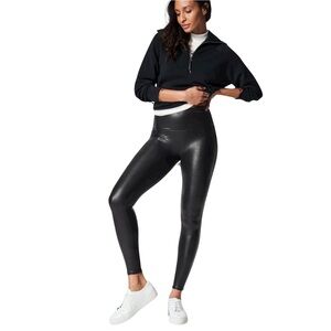 Spanx Faux Leather Shiny Ready To Wow Leggings Size Medium Black Stretch Shaping